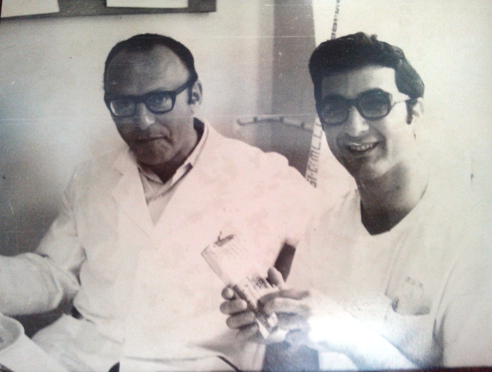 DR. Gilboa Smiling Under Pressure