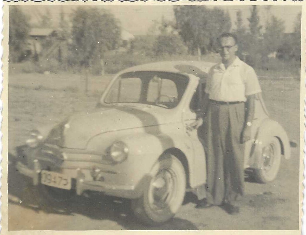 Jean's first Car "Quatre Cheveux" given by Kaiser Ilin Factory